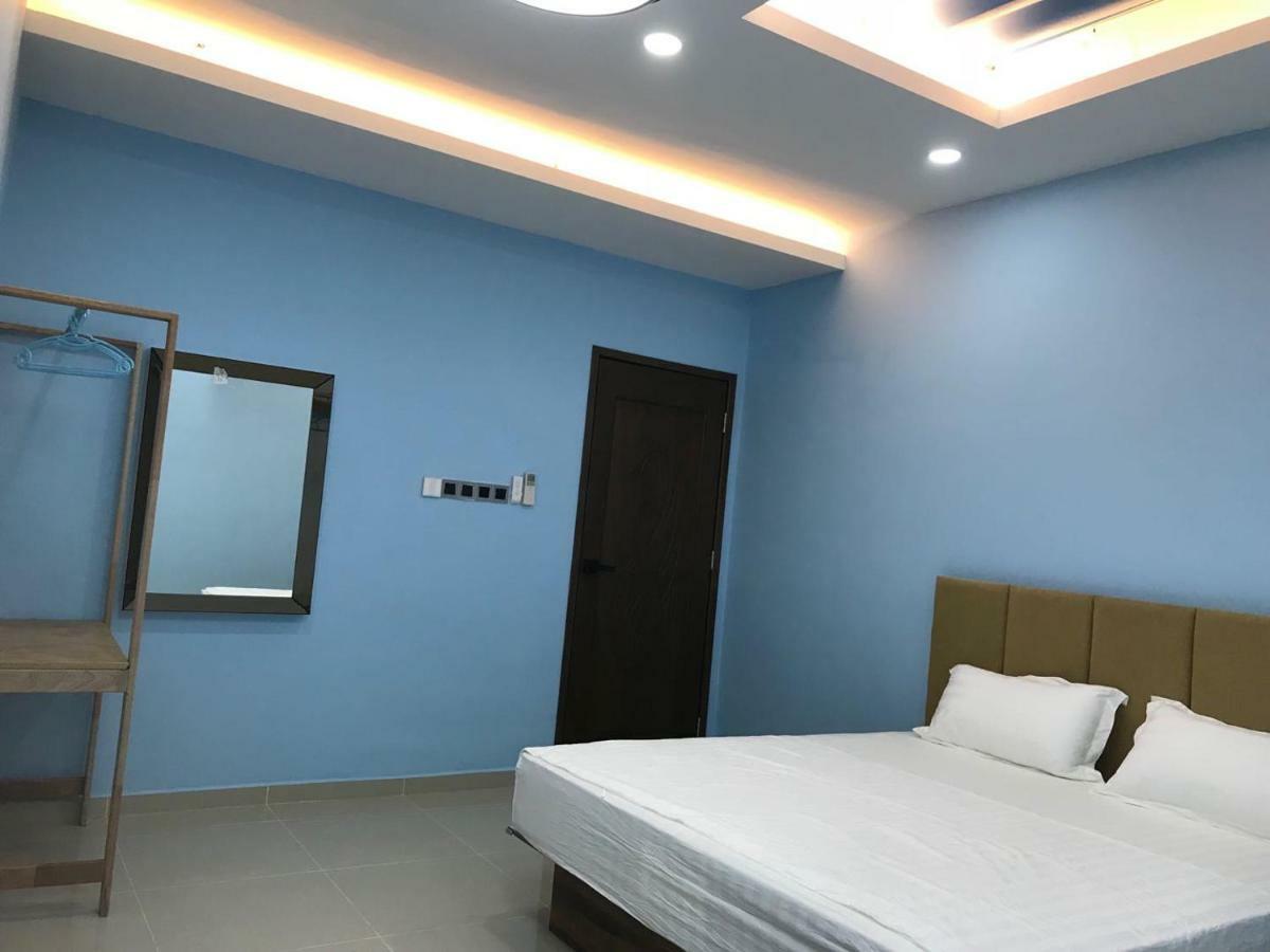 Homestay Stardow~星窗名宿~ Johor Bahru Kültér fotó